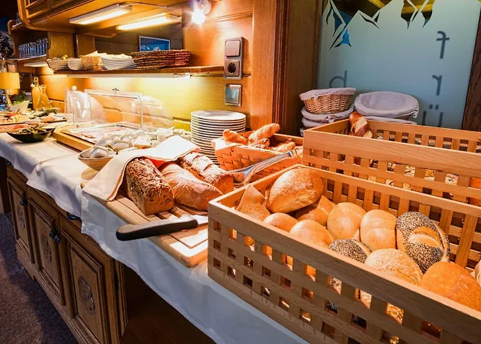 بيت ضيافة Andreas 3*