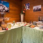 بيت ضيافة Andreas 3*
